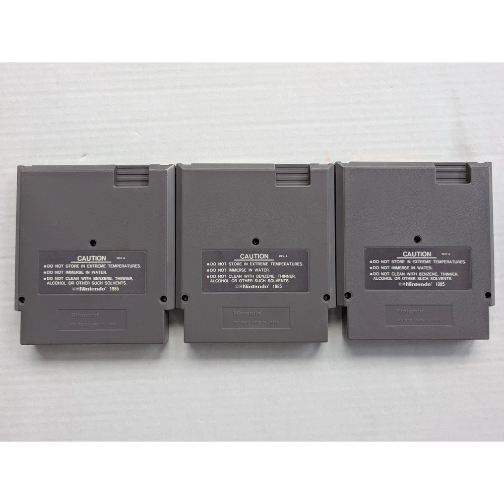 Vintage NES Game Lot of 9 w/ Carrying Case Mario Bros Donkey Kong Nintendo